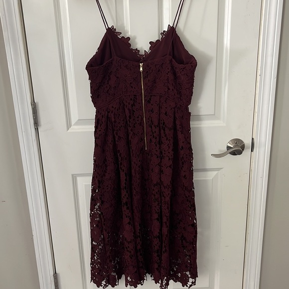 Anthropologie Dress Donna Morgan Renata Lace dress size 12 burgundy - Picture 7 of 11